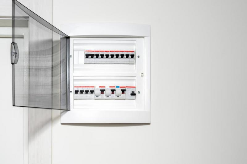 Mise aux normes &eacute;lectriques &agrave; Oberlarg, mode d'emploi